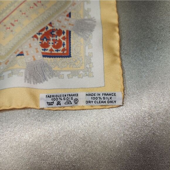 Hermès BRINS D'OR Scarf designed by Julia Abadie SILK PRISTINE CONDITION - Picture 10 of 10